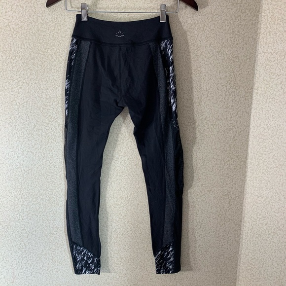 Beyond Yoga Border Contrast Legging Mesh Black - Picture 4 of 7